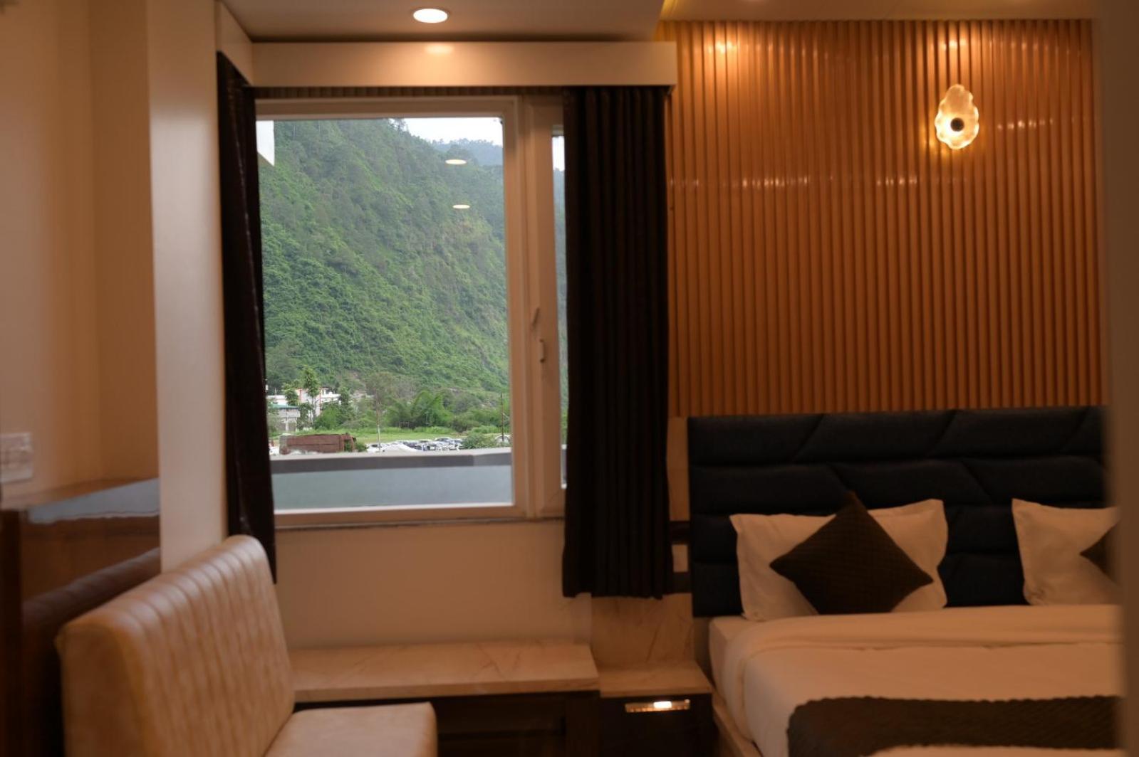 Hotel Udit Inn Rudraprayag Luaran gambar